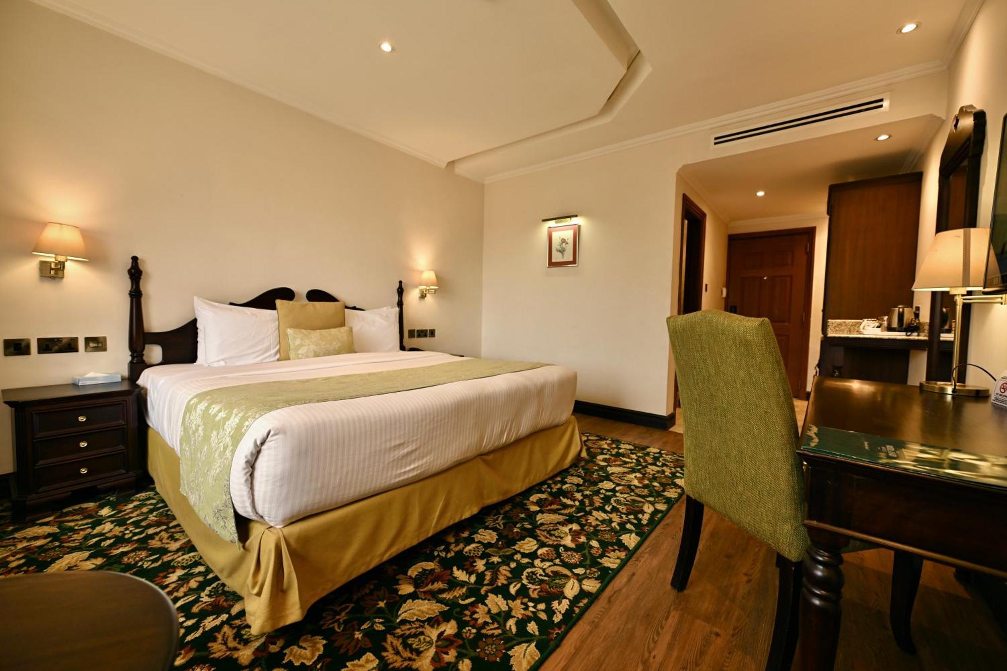 Midland Hotel Nakuru Zewnętrze zdjęcie