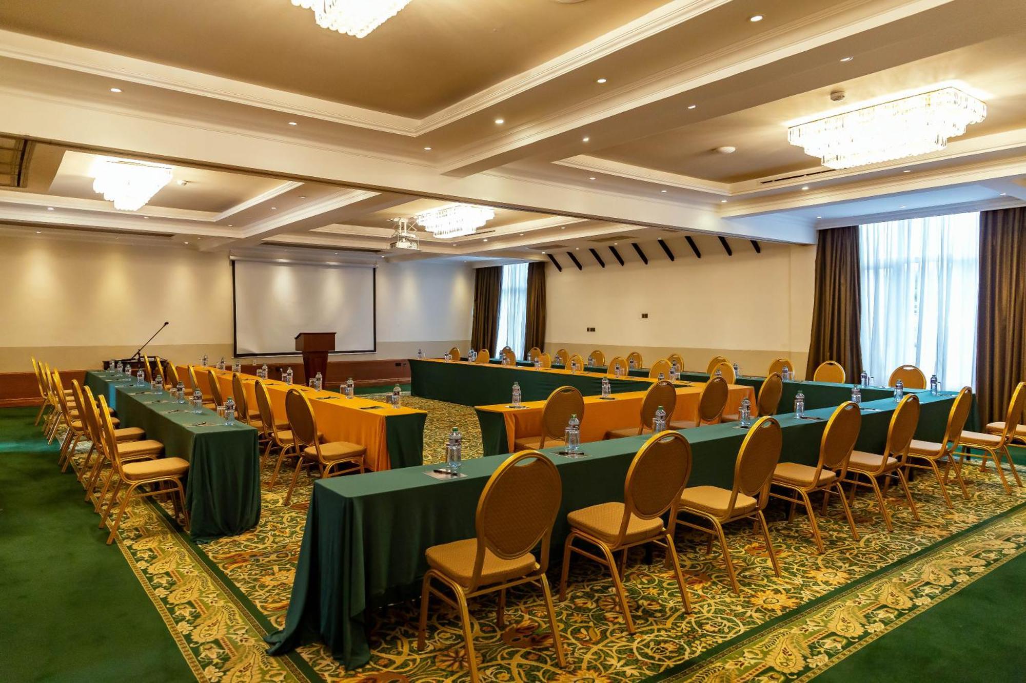 Midland Hotel Nakuru Zewnętrze zdjęcie